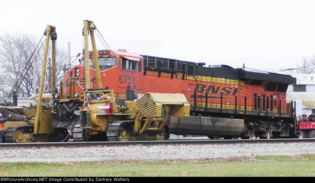 BNSF 6751